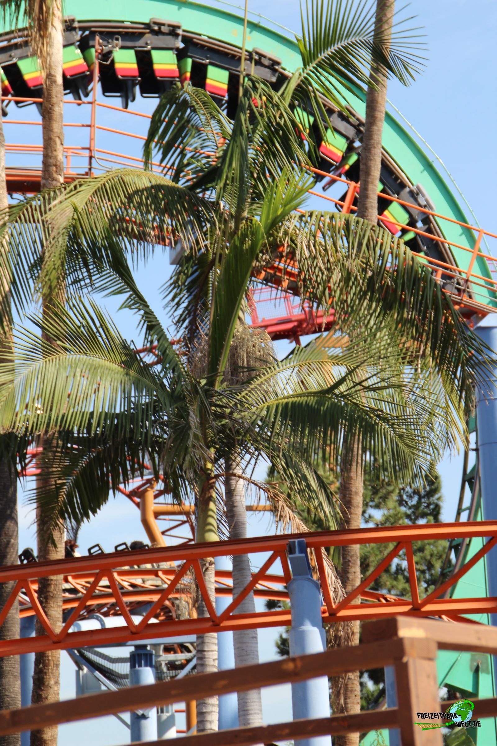 Montezooma's Revenge Knott's Berry Farm FreizeitparkWelt.de
