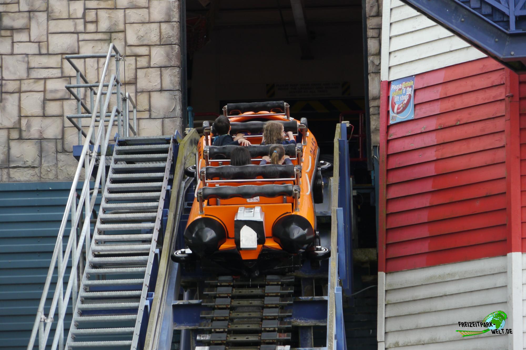 Stormforce 10 - Drayton Manor | Freizeitpark-Welt.de